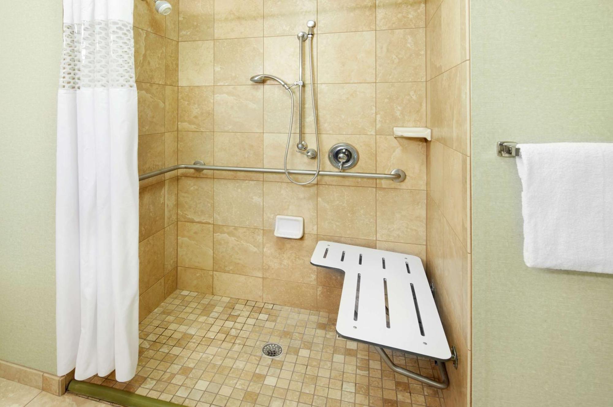 Hampton Inn & Suites Savannah/Midtown Екстериор снимка