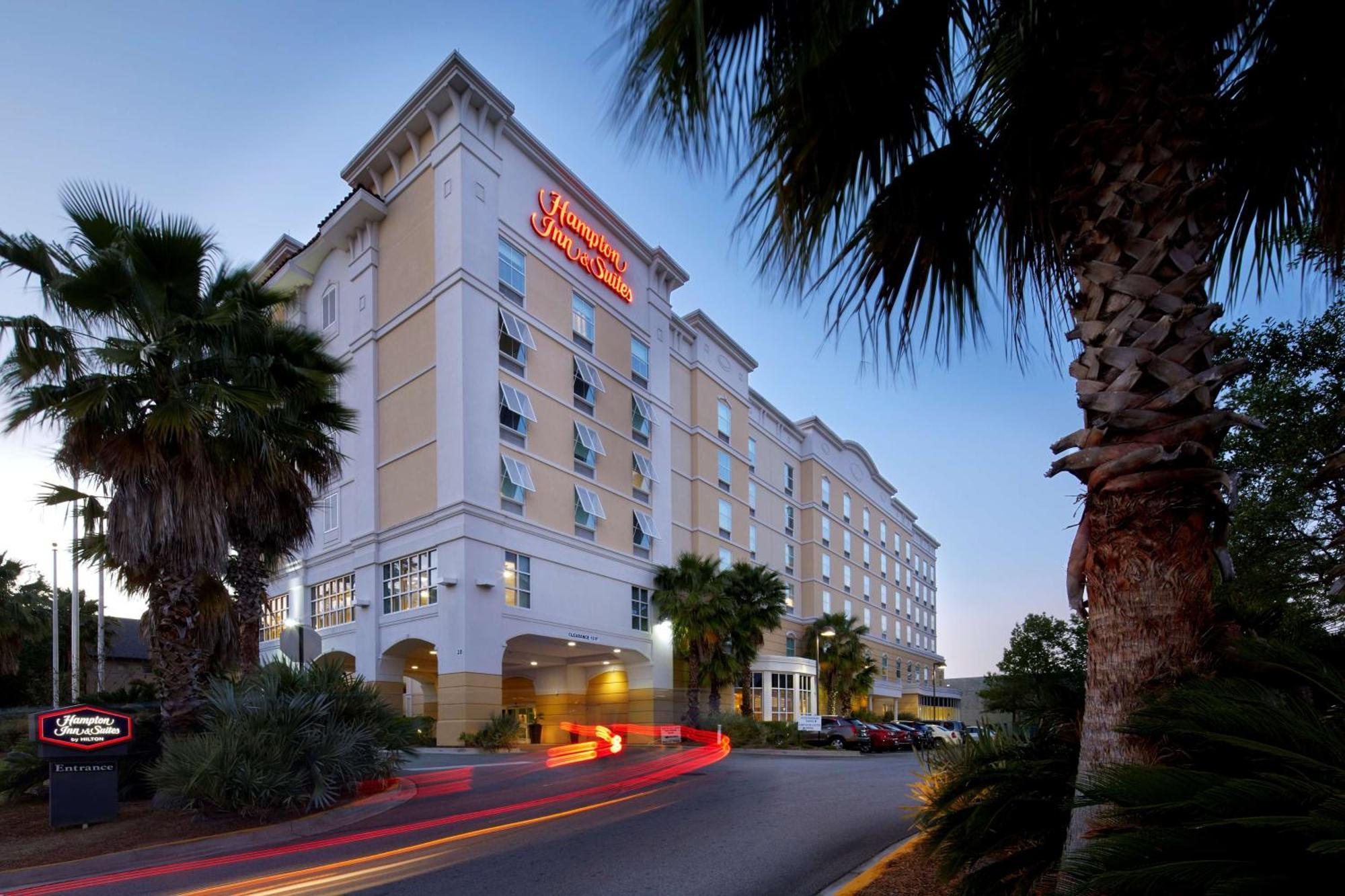Hampton Inn & Suites Savannah/Midtown Екстериор снимка