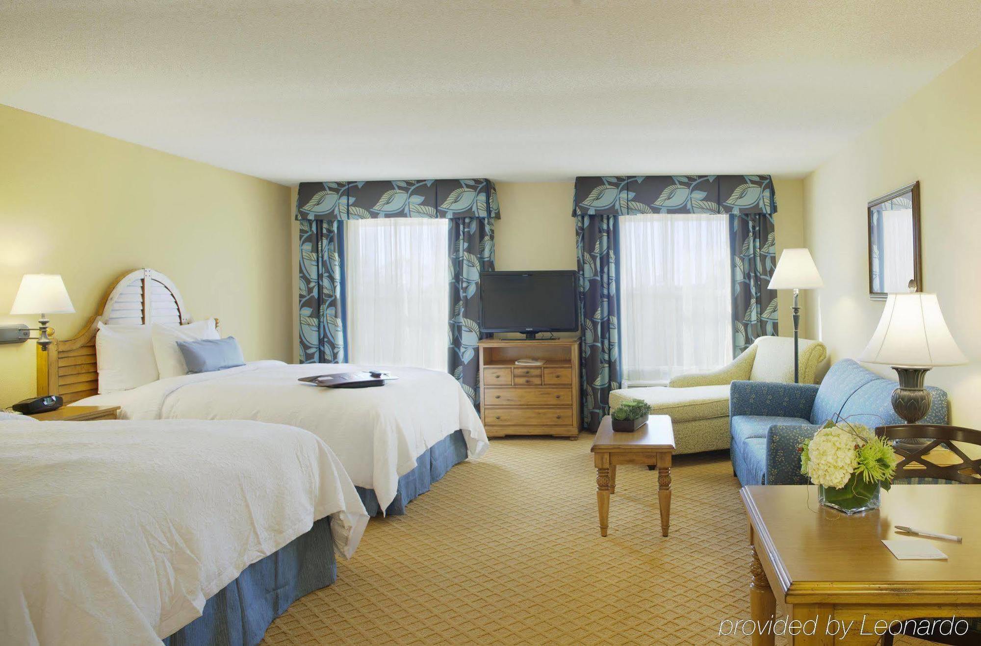 Hampton Inn & Suites Savannah/Midtown Стая снимка