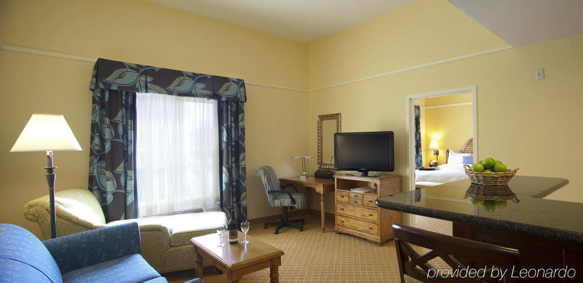 Hampton Inn & Suites Savannah/Midtown Стая снимка