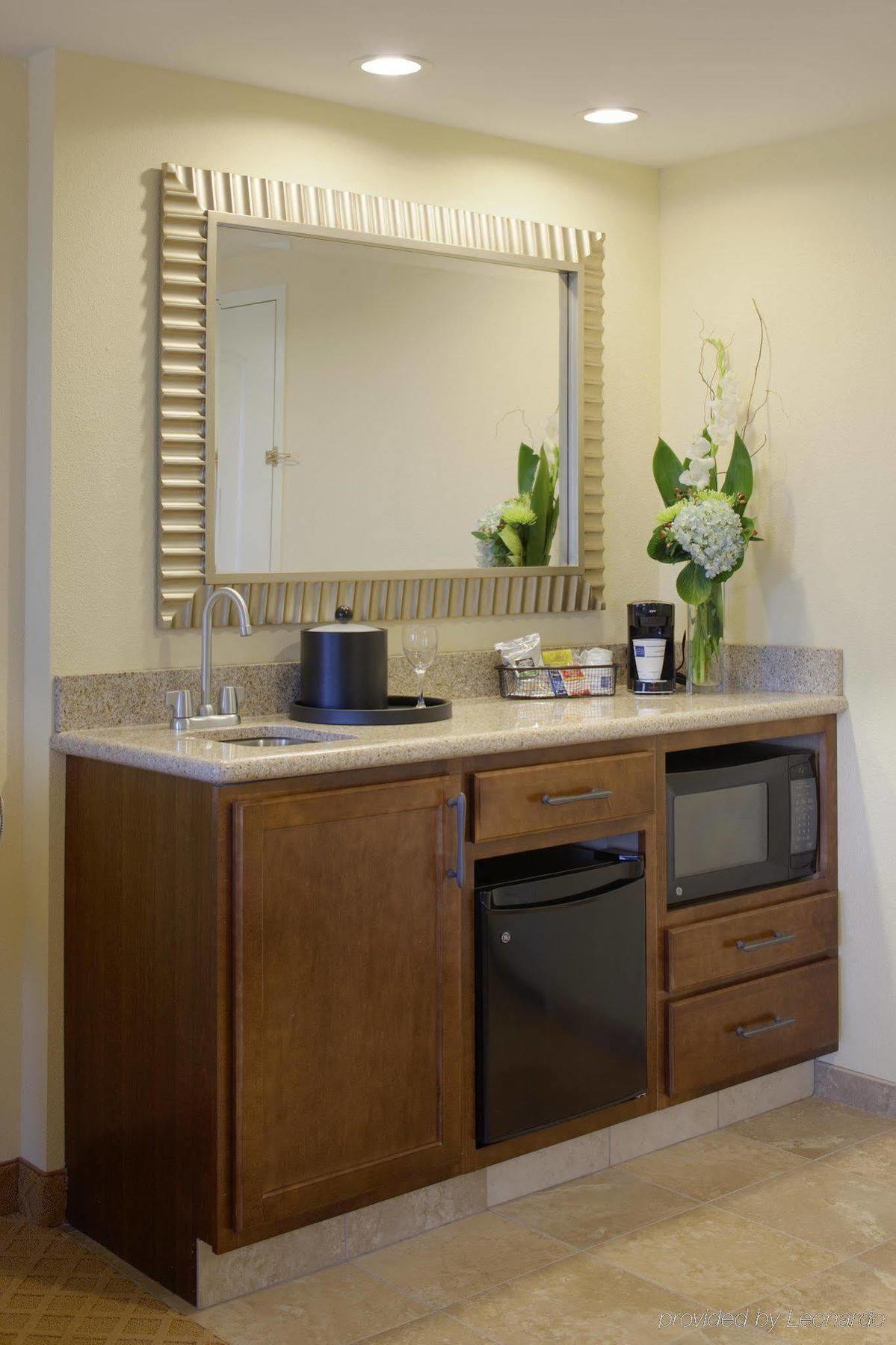 Hampton Inn & Suites Savannah/Midtown Стая снимка