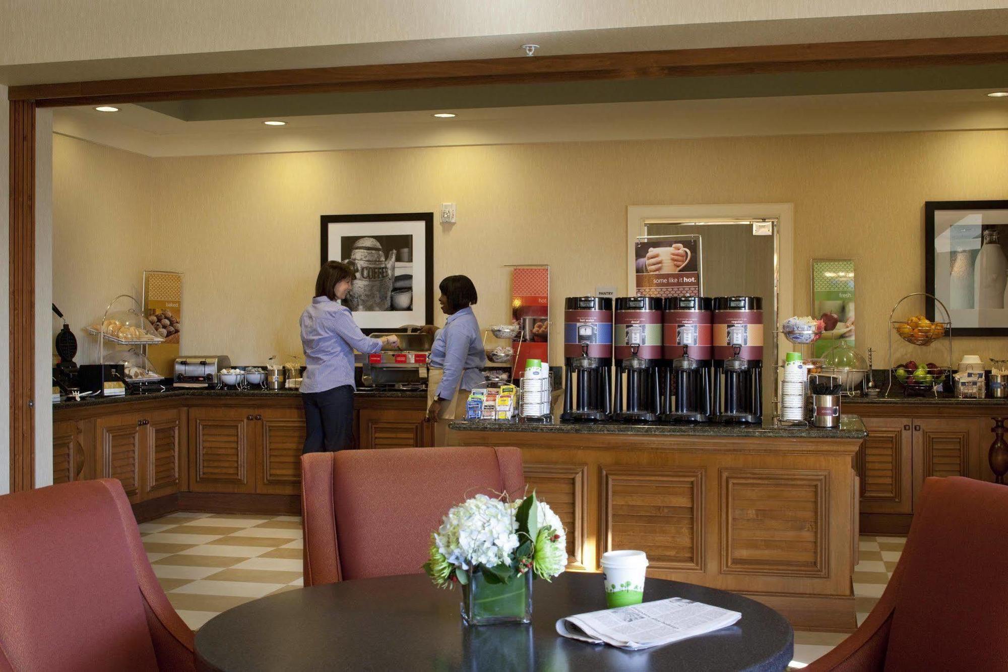 Hampton Inn & Suites Savannah/Midtown Ресторант снимка